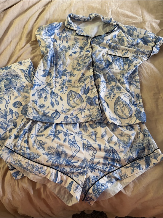 Other - Floral Blue & White Short and pants Pajama Set - Women's Intimates
